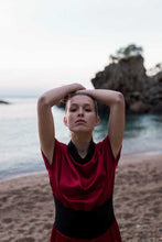 Cargar imagen en el visor de la galería, Mono Japonés Granate